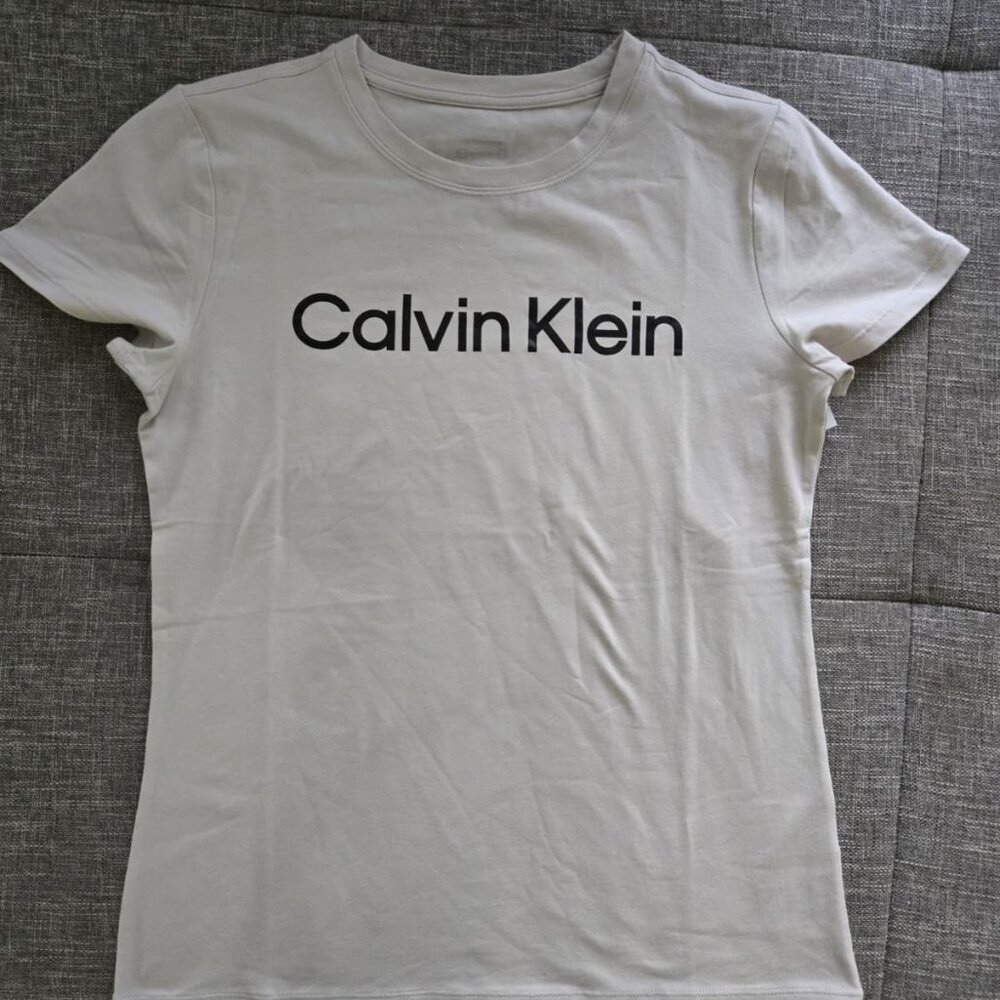 Calvin Klein Women’s Logo Tee – White – Size S